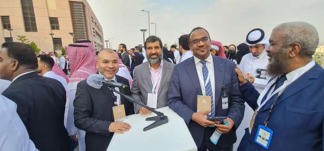 أعضاء هيئة التدريس في حفل منصة خارجي